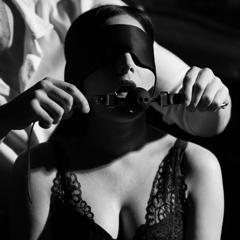 Noir - Breathable Silicone Ball Gag - Black